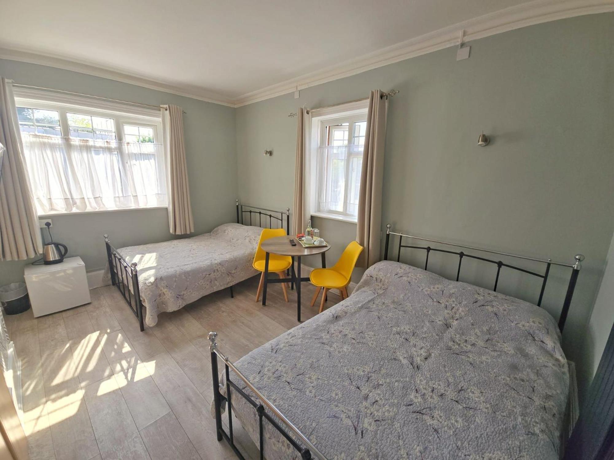 Glendevon House Отель Бромли